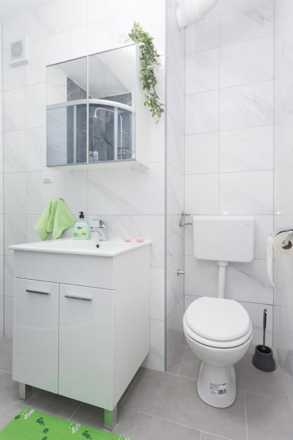 Apartman Lariva Osijek Exteriör bild