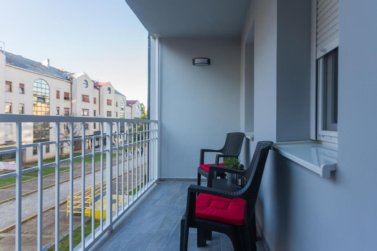 Apartman Lariva Osijek Exteriör bild