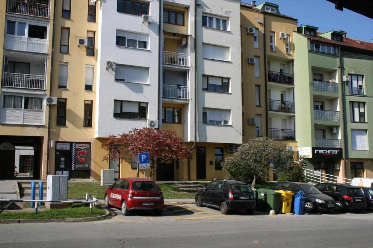 Apartman Lariva Osijek Exteriör bild