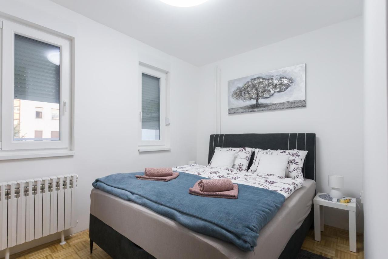 Apartman Lariva Osijek Exteriör bild